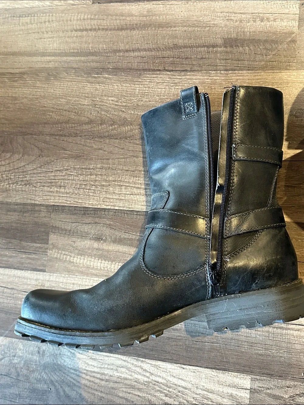 Skechers black leather